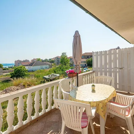 Appartement Stunning In With Wifi Privlaka (Zadar)