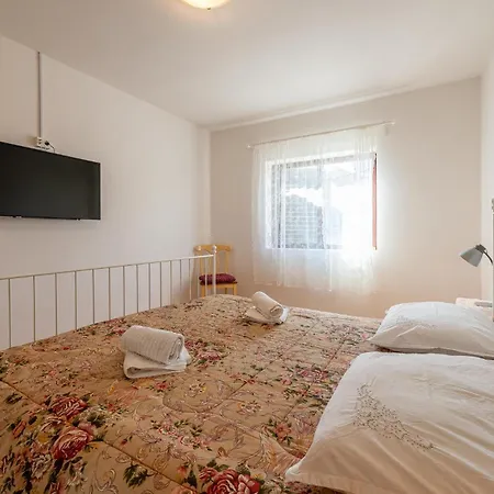 In Privlaka With Wifi Apartment Privlaka (Zadar)