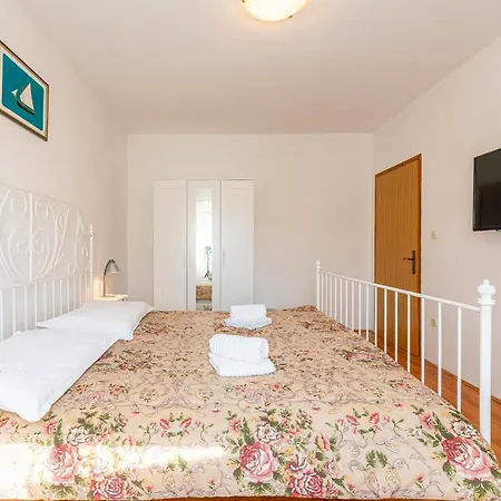 In Privlaka With Wifi Apartment Privlaka (Zadar)