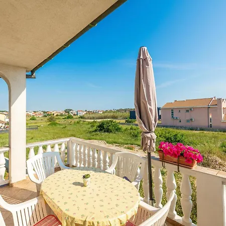 Appartement Stunning In With Wifi Privlaka (Zadar)