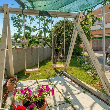 In Privlaka With Wifi Apartment *